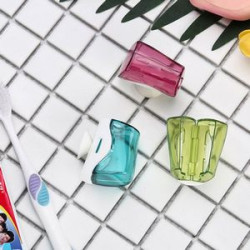 Plastic Toothbrush Cover With Suction Cup