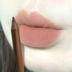 Lip Liner