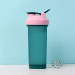 20oz Shaker Bottle With Handle