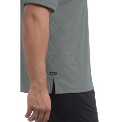 TM16252262Left-Side